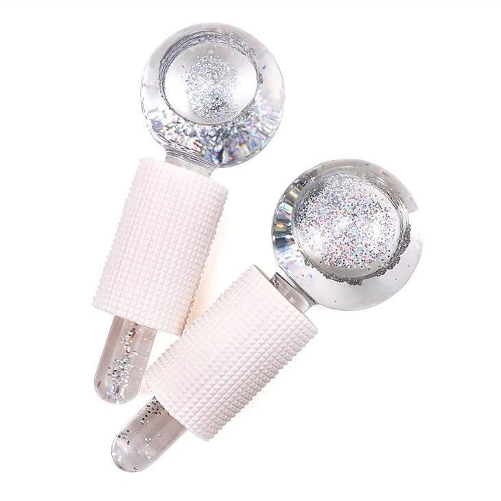 Ledus globuss, lai savilktu ādu, samazina uzpūtīgu vairumtirdzniecību