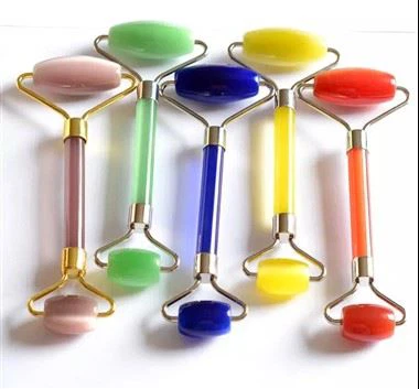 Dažādu krāsu akmens nefrīta veltnis sejai